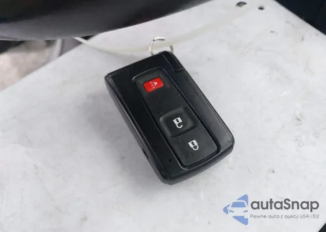 2005 Toyota Prius from USA, damaged, VIN JTDKB20U657048487